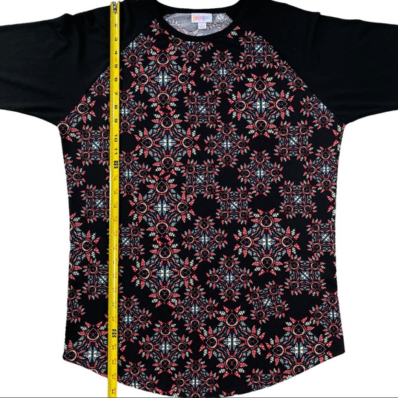 Lularoe size large “The Randy” shirt, 3/4 sleeves, tribal/floral design like new - Picture 7 of 9